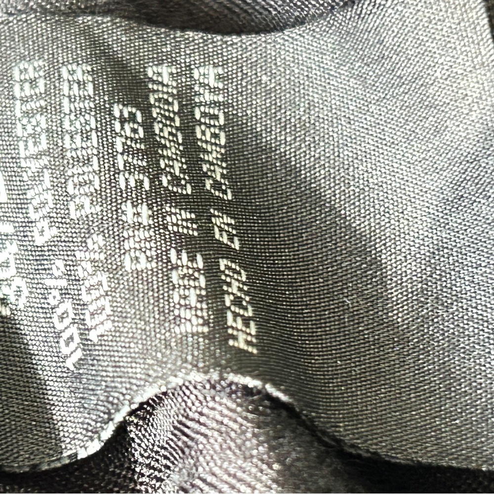 Men's Perry Ellis Black Dress Pants
W33 L29 - Picture 4 of 4